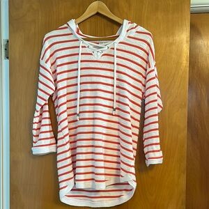 Sunday Red and White Tie Front 3/4 Sleeve Tunic